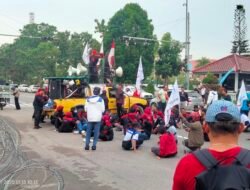 Aksi Damai Buruh Batam di Depan Pemko, ini Permintaannya