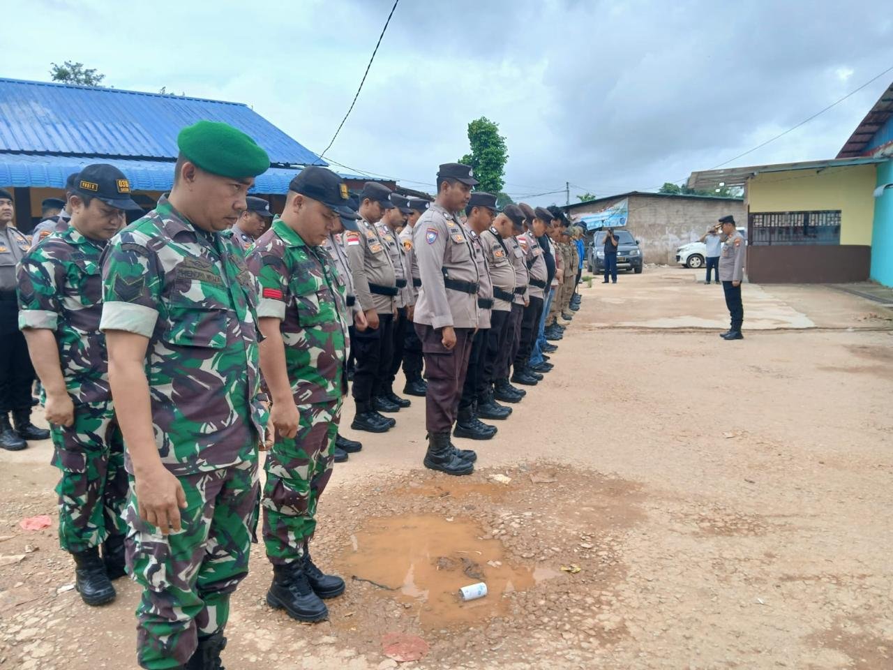 Polresta Barelang dan Tim Terpadu Kota Batam Bongkar Bangunan Penyalahgunaan Narkoba di Kampung Madani