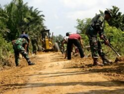 Komando di Tengah Debu, Begini Cara Kav. Khairul Nizam Atur Alat Berat