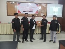 Penyerahan SK Kepengurusan YLBH-CCI, Langkah Strategis Perluas Bantuan Hukum