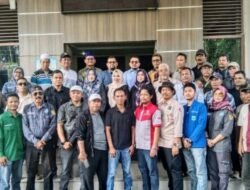 Gerakan Solidaritas Masyarakat Sipil (SOMASI) Geruduk DPRK Langsa, Desak Walikota dan Wakil Walikota Terpilih Segera Dilantik