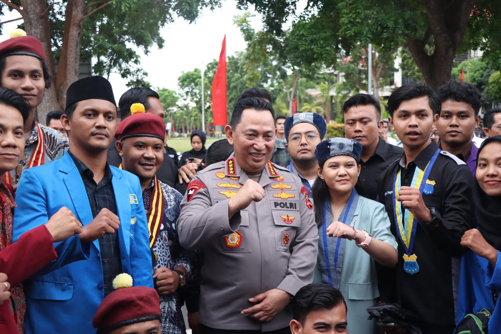 Kapolri Beri Arahan Silaturahmi Kamtibmas Dan Instruksikan Jaga Semangat Persatuan Dan Soliditas Nasional Di Polda Kepri