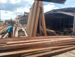 Galangan Kapal di Sungai Juling Ujung Diduga Jadi Lokasi Penimbunan Kayu Ilegal
