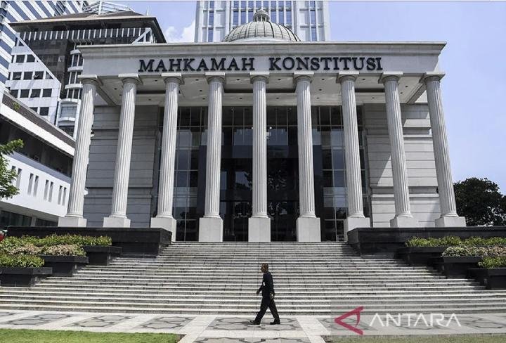 Mahkamah Konstitusi Putuskan Pasal Pencemaran Nama Baik di UU ITE Tidak Berlaku untuk Pemerintah, Korporasi dan Kelompok