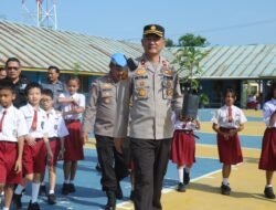 Tanam Pohon Tanam Harapan Green Policing Polres Meranti Bersama Siswa SD Yosudarso