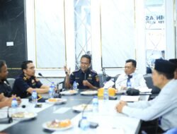 Bupati Asmar Gandeng Bea Cukai Bengkalis, Dorong Ekspor Sagu Meranti dan Solusi Panglong Arang